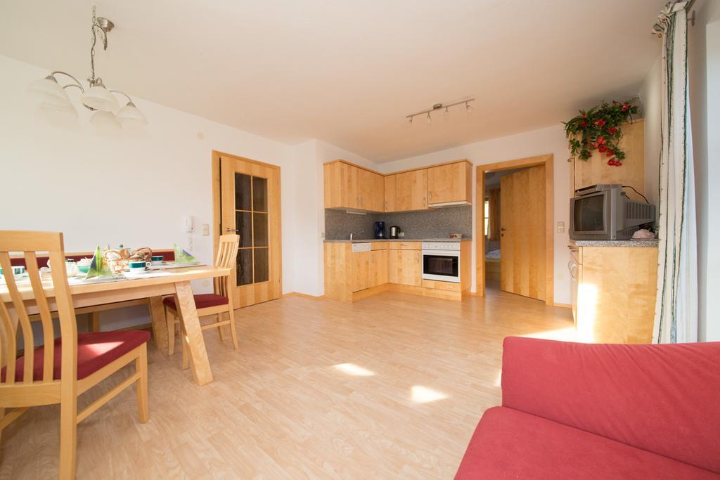 Apartament Bio-Bauernhof Einberghof Pfarrwerfen Pokój zdjęcie
